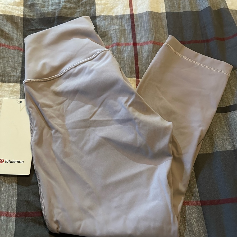 Lavender lulu cropped leggings